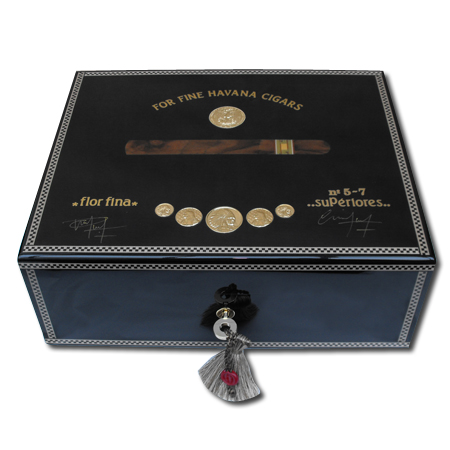 Elie Bleu Medals Black Tinted Sycamore � 75 cigars capacity