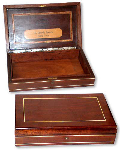 Dr. Octavio Barrero Cabinet, 1950s (code 008)