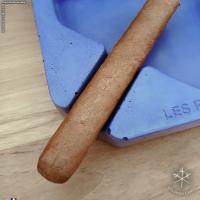 SLIGHT SECONDS - Les Fines Lames - Monad Concrete Cigar Ashtray - Blue